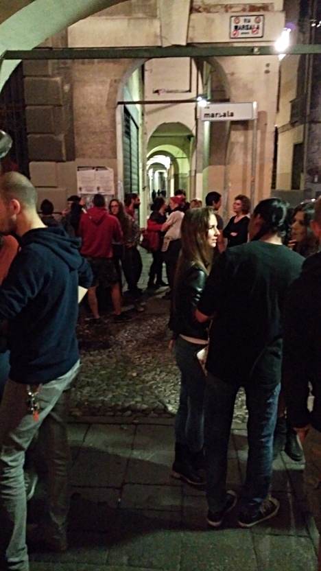 A kinti tömeg az Al Buscaglione előtt Padovában - Kocsmaturista