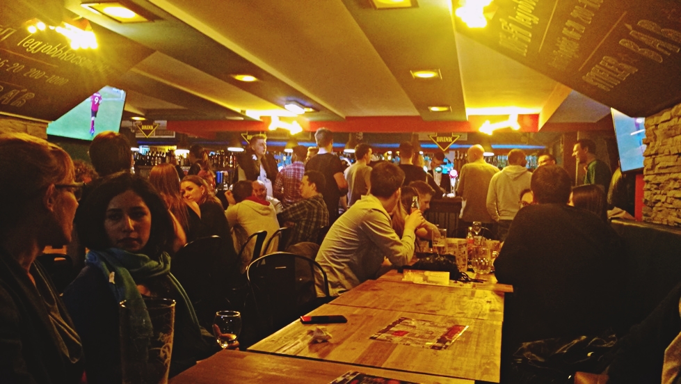 Az Utazó Fiatalok Kocsmája Esemény a Rákóczi úti Stifler barban Budapesten - Kocsmaturista