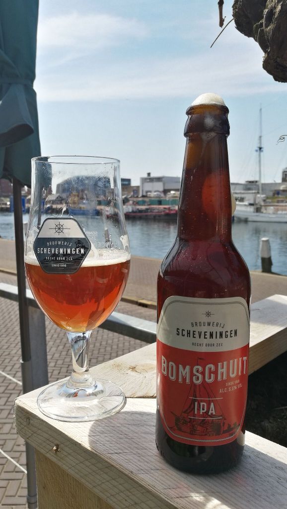 Scheveningeni sör a hágai kikötőben - Kocsmaturista