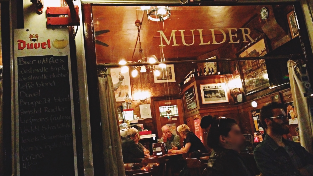 A Café Mulder az üvegen át Amszterdamban - Kocsmaturista
