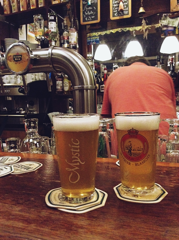 Mystic sör egy maastrichti kocsmában, a Café De Pieterben - Kocsmaturista