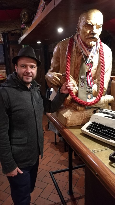 Pozsonyi kocsmák - Lenin szobor - KGB - Kocsmaturista