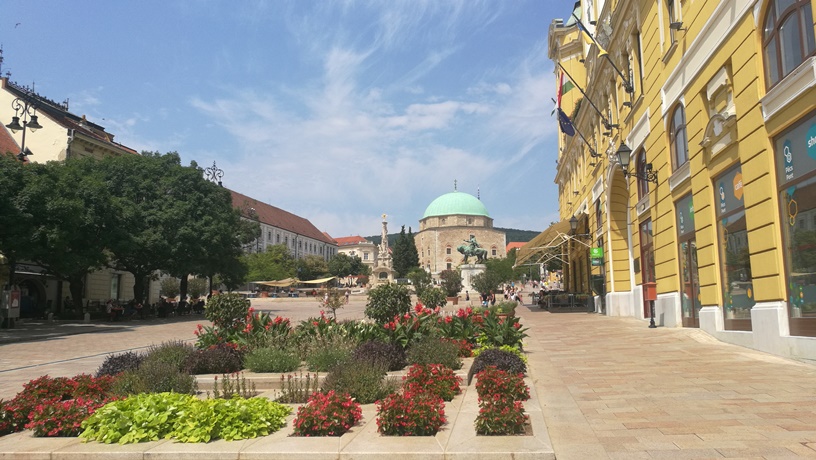 Pécs kocsmái - Széchényi tér - Kocsmaturista