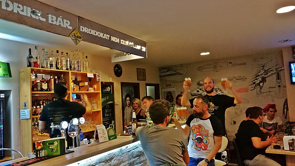 Tatooine Drink Bar, Győr - Búcsúbuli képei 02 - Kocsmaturista