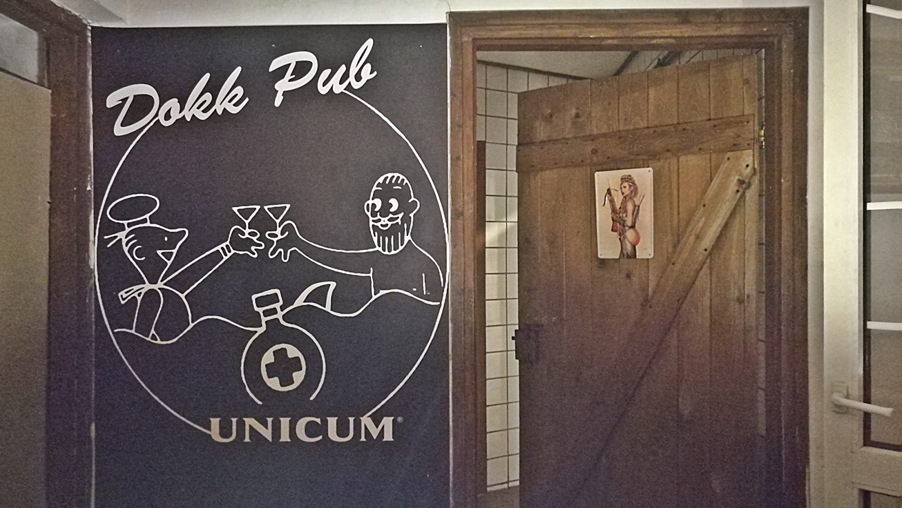 Kocsmalátogatások a Magyarországi Sörcikkgyűjtő Klubbal - Dokk Pub, Kecskemét - Kocsmaturista