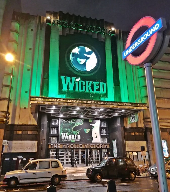 London és kocsmaélete - híres londoni ikonok egy képen - Kocsmaturista
