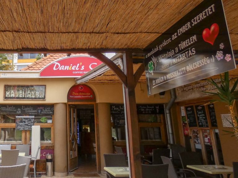 Daniel's Cafe & Lounge - Baja és kocsmaélete - Kocsmaturista - Kocsmográfus-06