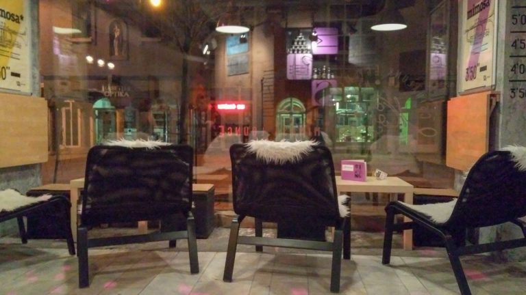Mimosa Lounge - Zalaegerszeg belvárosa és kocsmaélete - Kocsmaturista-10
