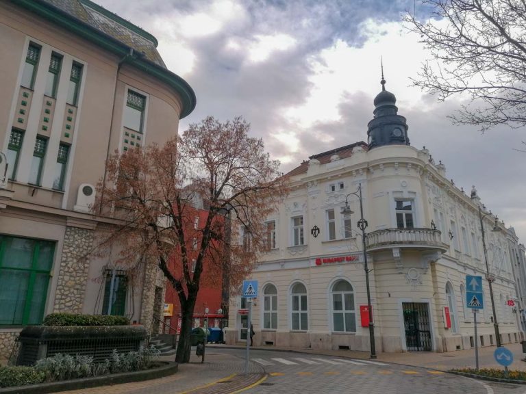 A Postapalota a Belfegor ház - Zalaegerszeg belvárosa és kocsmaélete - Kocsmaturista